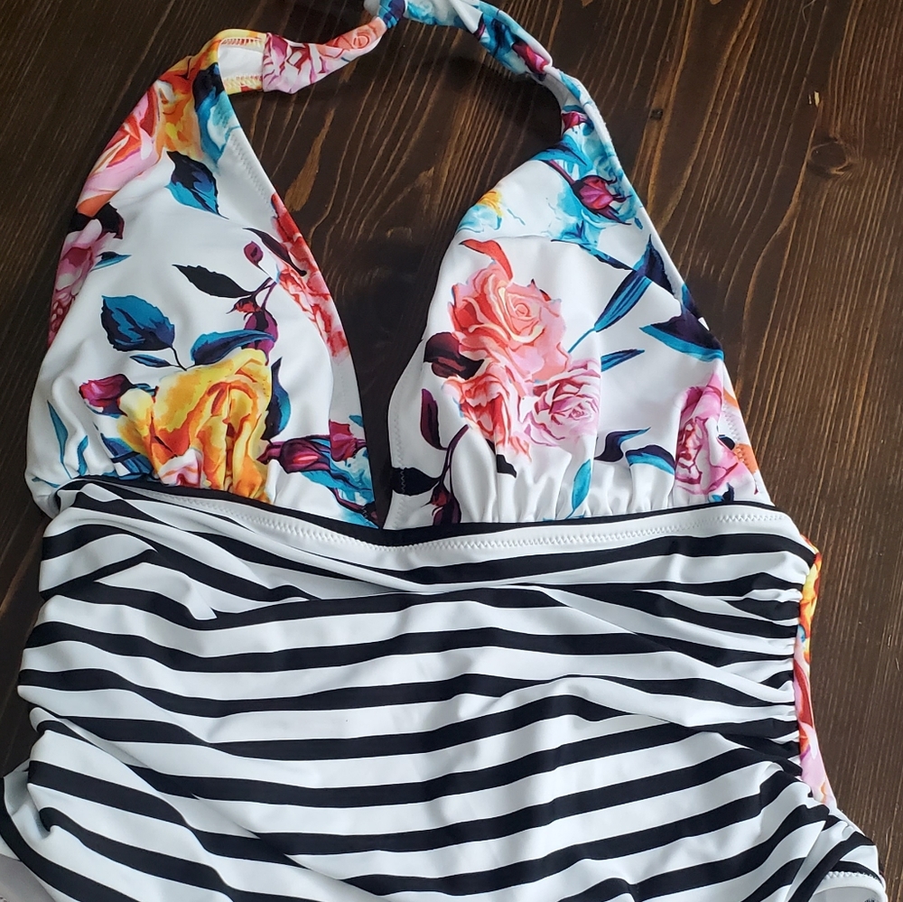 One piece bathing suit